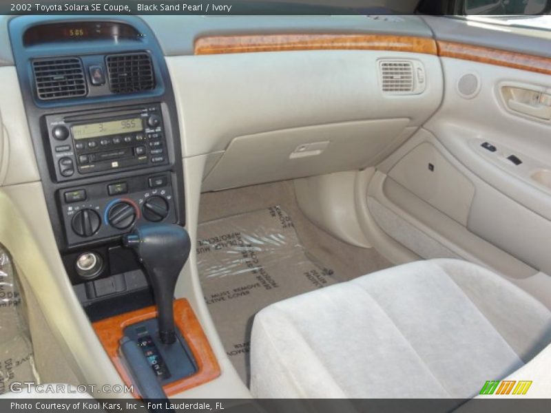 Black Sand Pearl / Ivory 2002 Toyota Solara SE Coupe