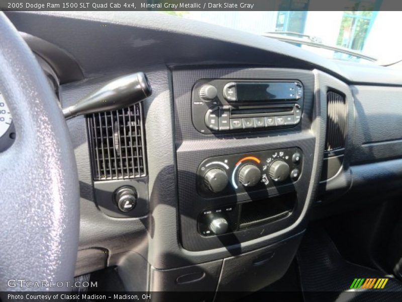 Mineral Gray Metallic / Dark Slate Gray 2005 Dodge Ram 1500 SLT Quad Cab 4x4