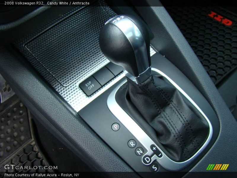 Candy White / Anthracite 2008 Volkswagen R32