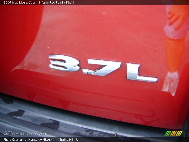 Inferno Red Pearl / Khaki 2006 Jeep Liberty Sport