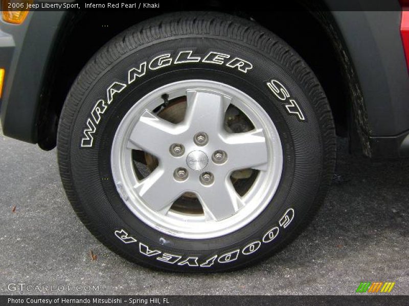 Inferno Red Pearl / Khaki 2006 Jeep Liberty Sport