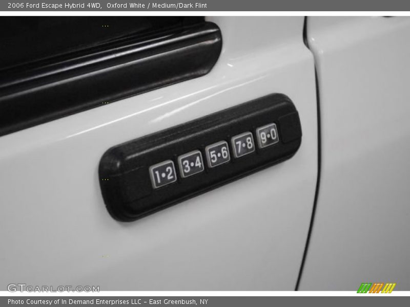 Oxford White / Medium/Dark Flint 2006 Ford Escape Hybrid 4WD