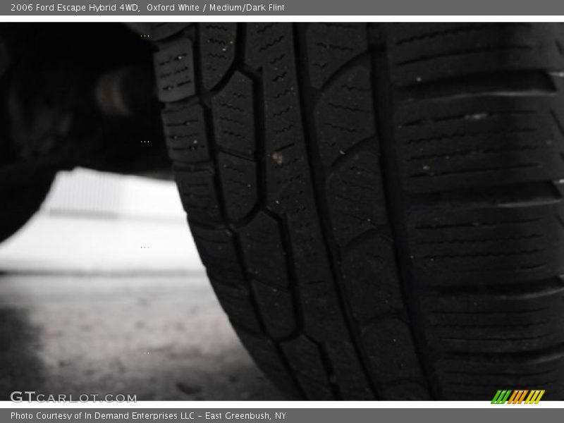 Oxford White / Medium/Dark Flint 2006 Ford Escape Hybrid 4WD