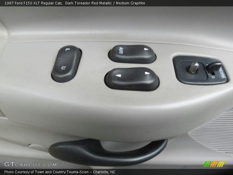 Dark Toreador Red Metallic / Medium Graphite 1997 Ford F150 XLT Regular Cab