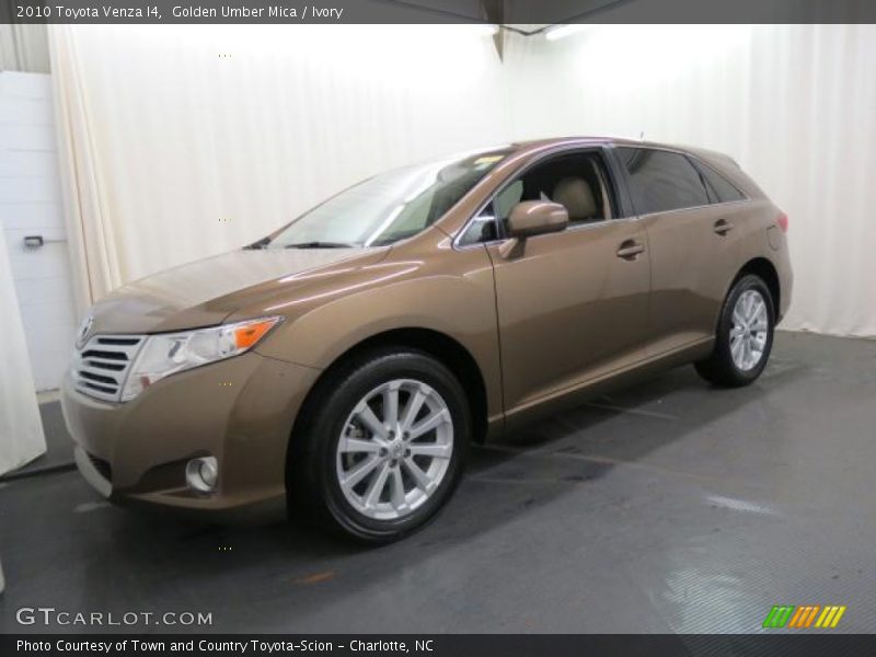 Golden Umber Mica / Ivory 2010 Toyota Venza I4