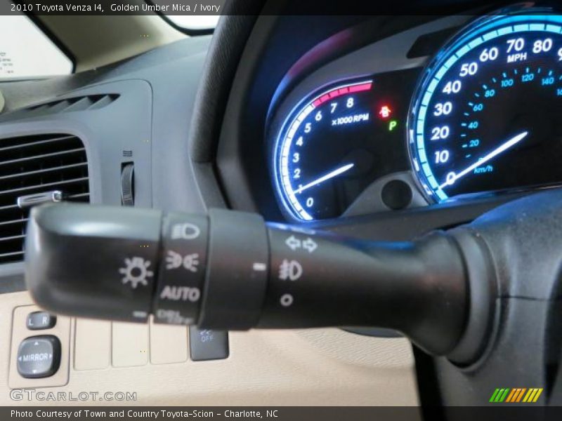 Golden Umber Mica / Ivory 2010 Toyota Venza I4