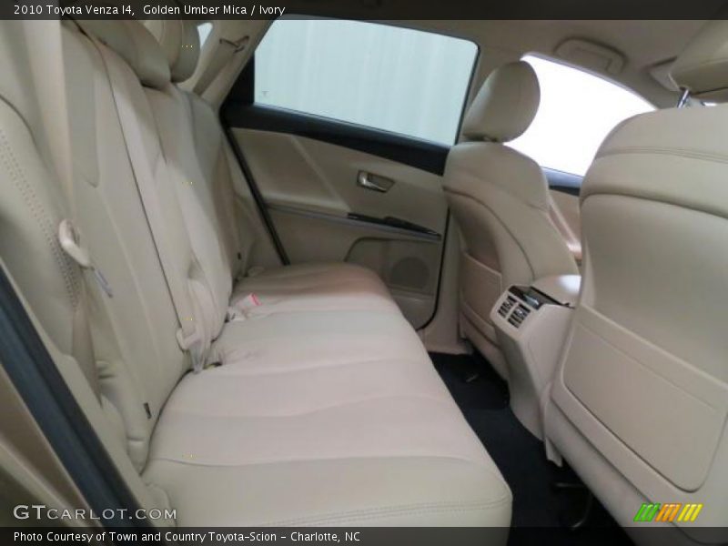 Golden Umber Mica / Ivory 2010 Toyota Venza I4