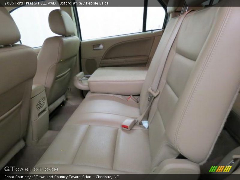 Oxford White / Pebble Beige 2006 Ford Freestyle SEL AWD