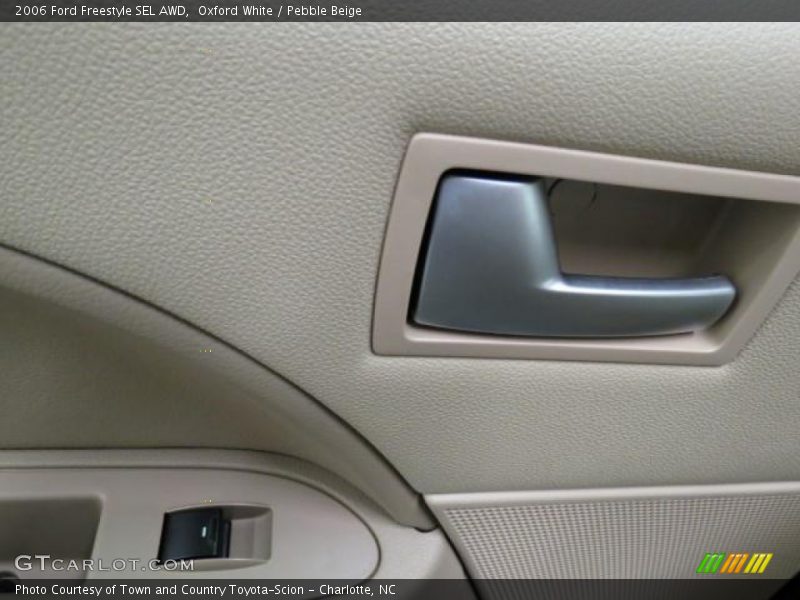 Oxford White / Pebble Beige 2006 Ford Freestyle SEL AWD