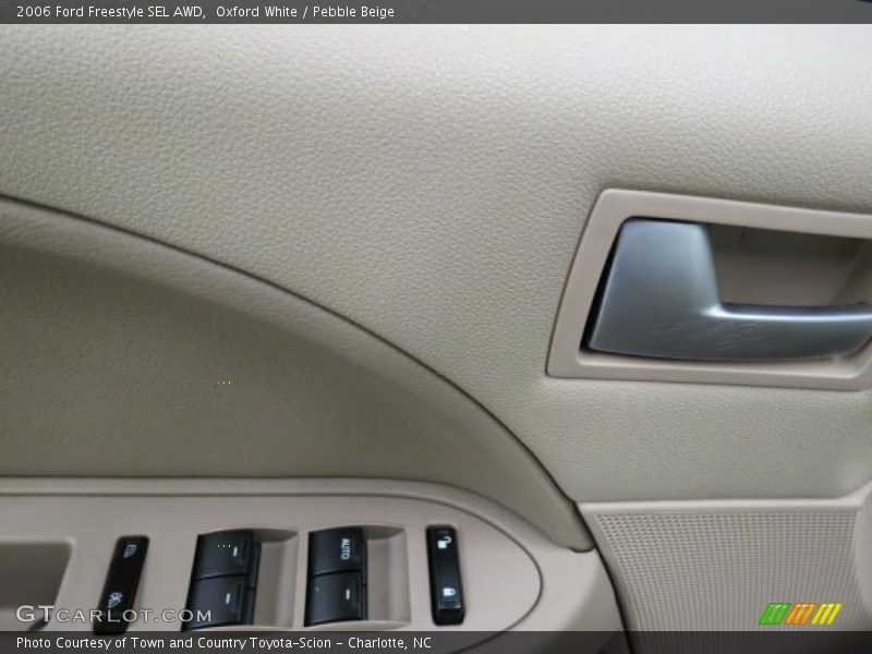 Oxford White / Pebble Beige 2006 Ford Freestyle SEL AWD