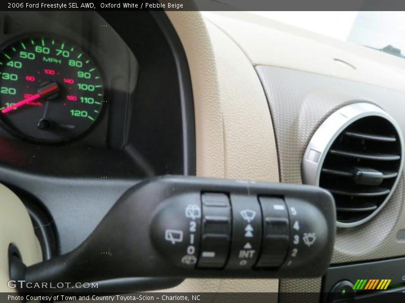 Controls of 2006 Freestyle SEL AWD