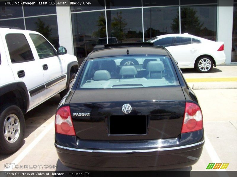 Black / Grey 2003 Volkswagen Passat GLS Sedan