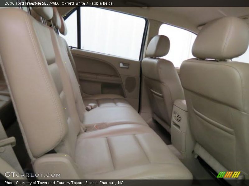 Oxford White / Pebble Beige 2006 Ford Freestyle SEL AWD