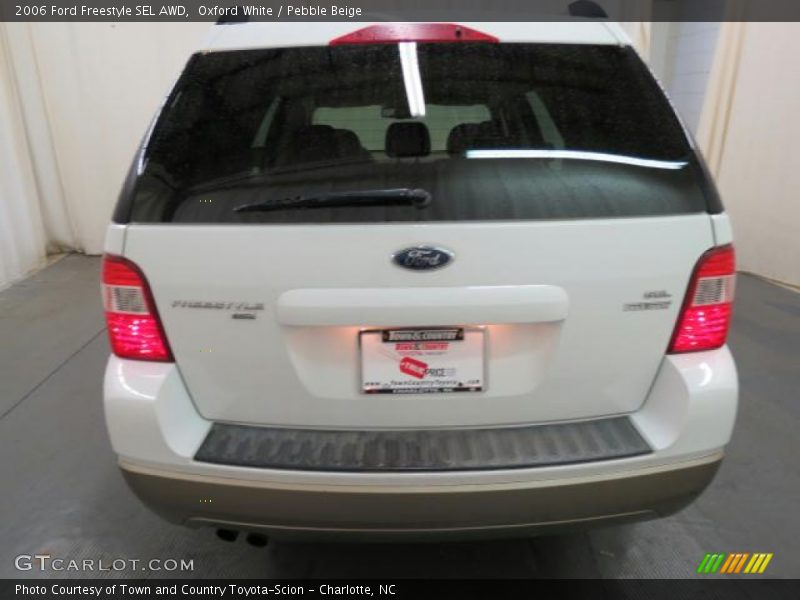 Oxford White / Pebble Beige 2006 Ford Freestyle SEL AWD