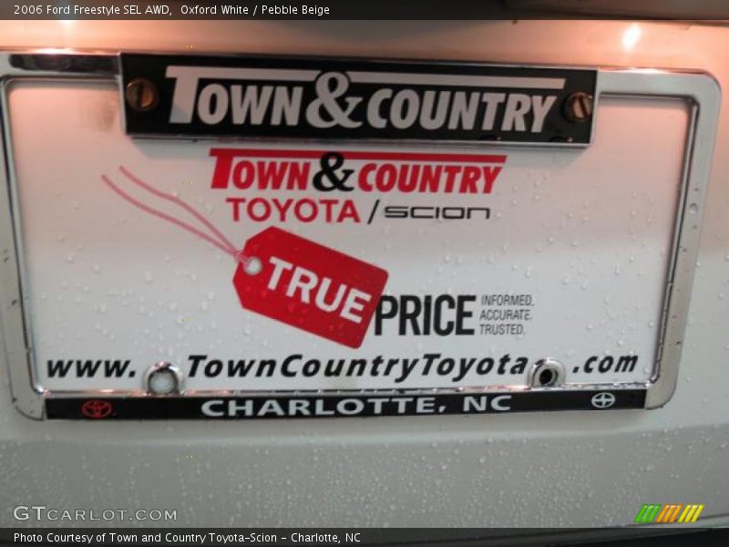 Oxford White / Pebble Beige 2006 Ford Freestyle SEL AWD