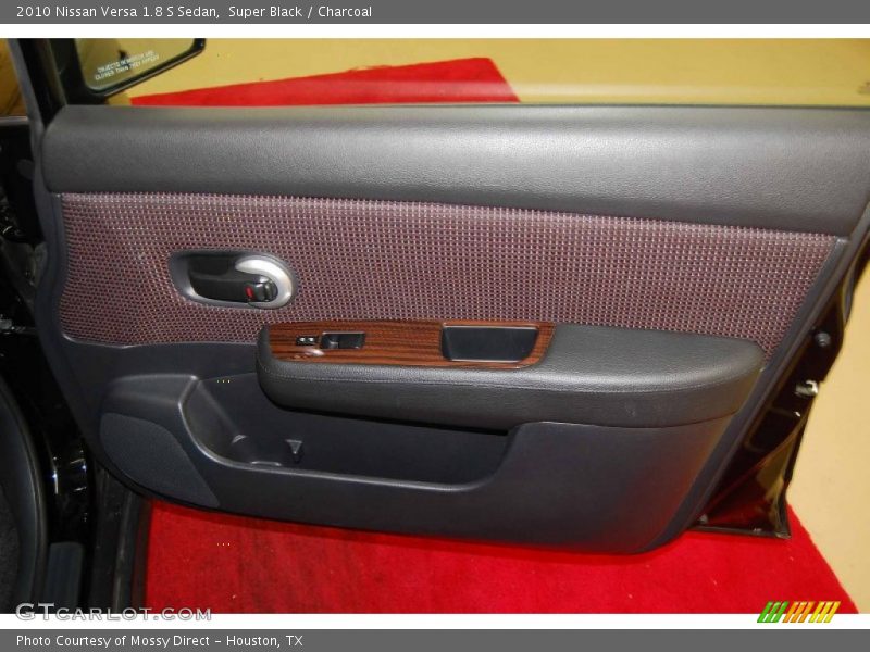 Super Black / Charcoal 2010 Nissan Versa 1.8 S Sedan