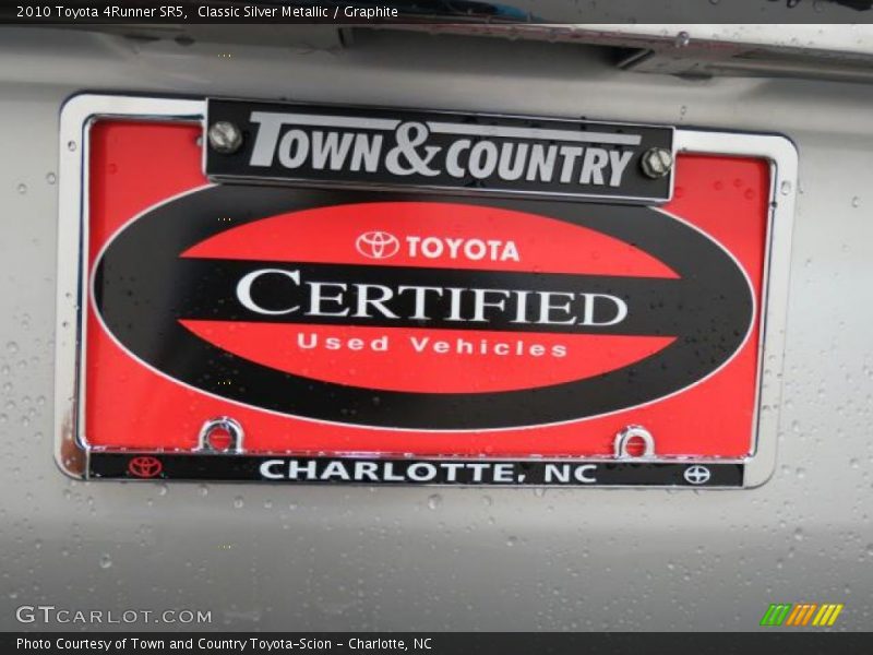 Classic Silver Metallic / Graphite 2010 Toyota 4Runner SR5