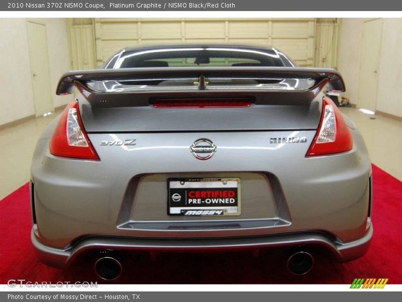 Platinum Graphite / NISMO Black/Red Cloth 2010 Nissan 370Z NISMO Coupe