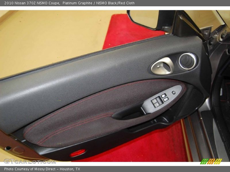 Door Panel of 2010 370Z NISMO Coupe