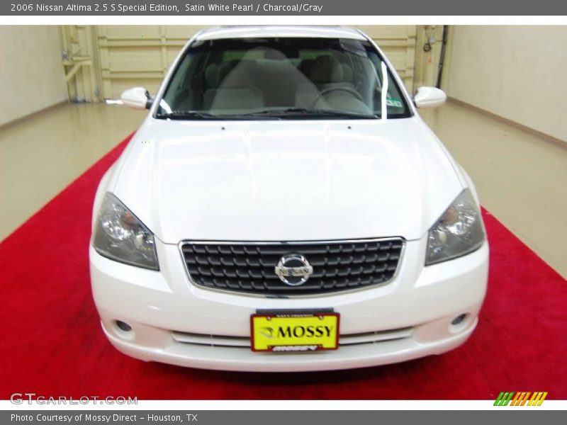 Satin White Pearl / Charcoal/Gray 2006 Nissan Altima 2.5 S Special Edition