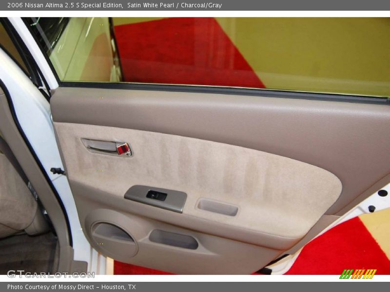 Satin White Pearl / Charcoal/Gray 2006 Nissan Altima 2.5 S Special Edition
