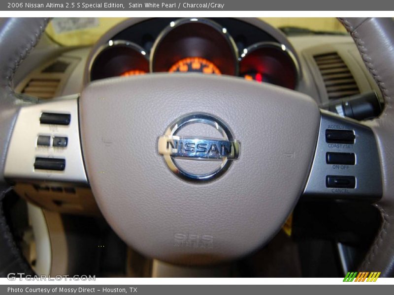 Satin White Pearl / Charcoal/Gray 2006 Nissan Altima 2.5 S Special Edition