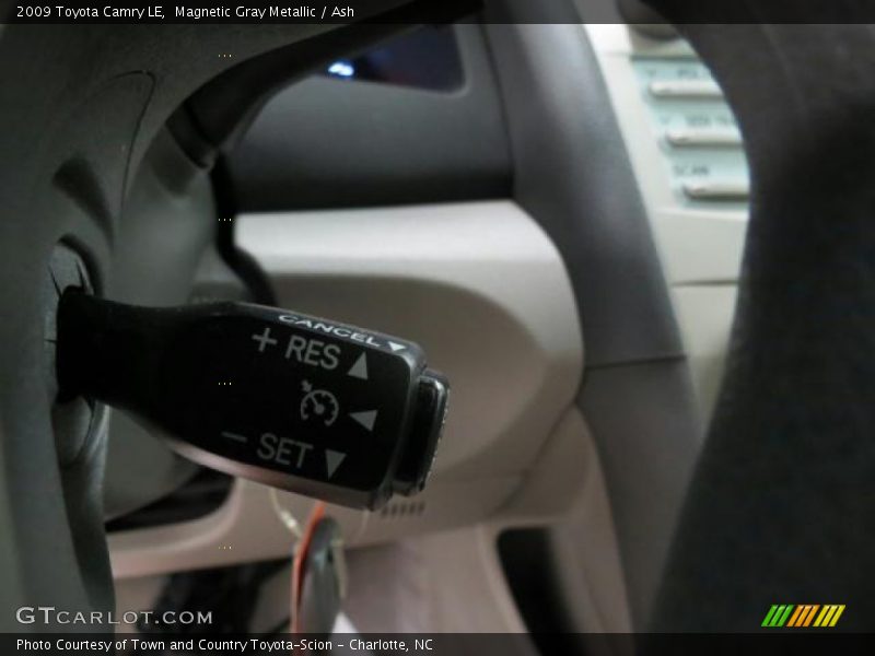 Magnetic Gray Metallic / Ash 2009 Toyota Camry LE