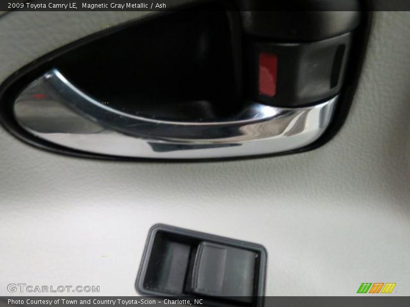 Magnetic Gray Metallic / Ash 2009 Toyota Camry LE