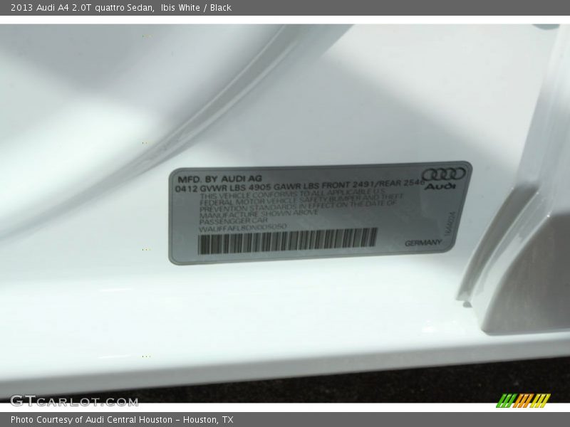 Ibis White / Black 2013 Audi A4 2.0T quattro Sedan