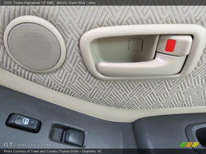 Electric Green Mica / Ivory 2002 Toyota Highlander V6 4WD