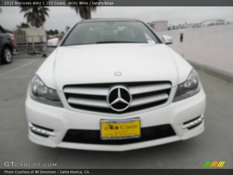Arctic White / Sahara Beige 2012 Mercedes-Benz C 250 Coupe