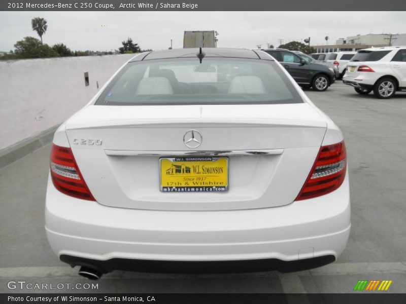 Arctic White / Sahara Beige 2012 Mercedes-Benz C 250 Coupe