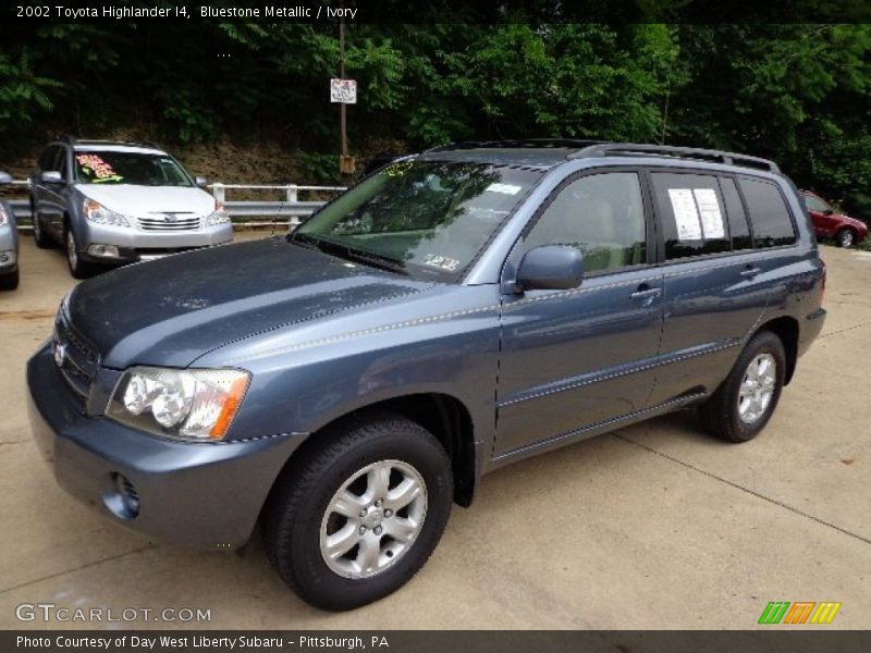 Bluestone Metallic / Ivory 2002 Toyota Highlander I4