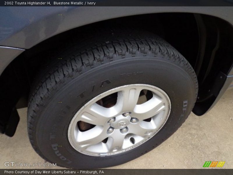 Bluestone Metallic / Ivory 2002 Toyota Highlander I4