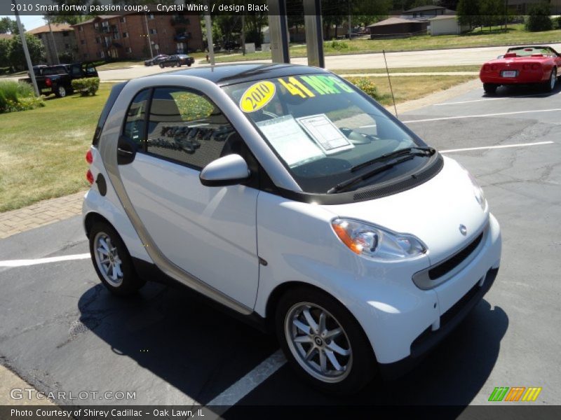 Crystal White / design Black 2010 Smart fortwo passion coupe