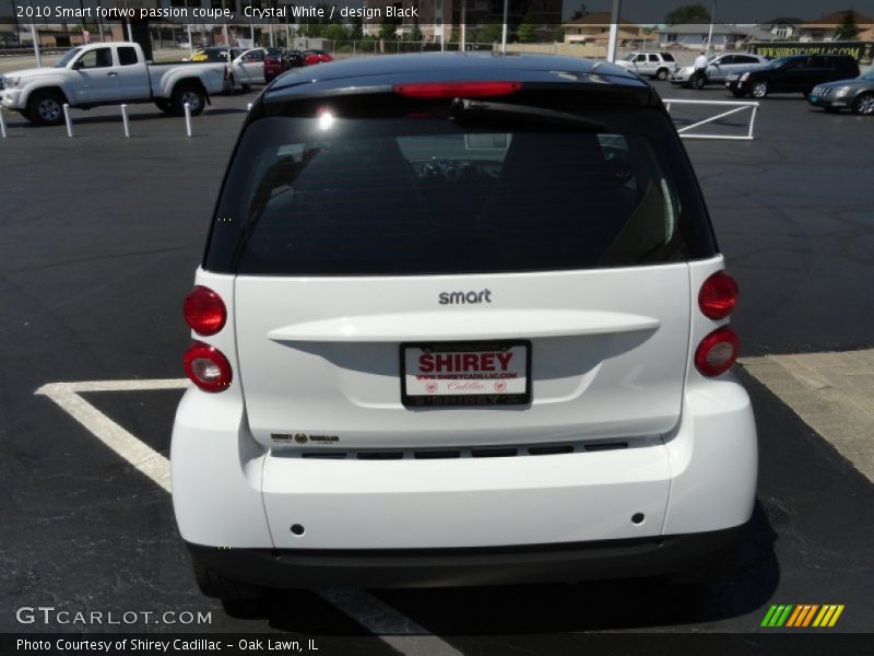 Crystal White / design Black 2010 Smart fortwo passion coupe