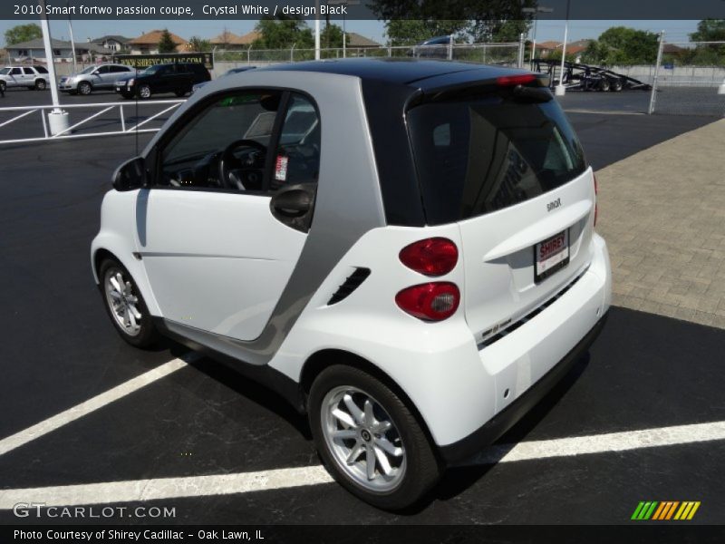 Crystal White / design Black 2010 Smart fortwo passion coupe