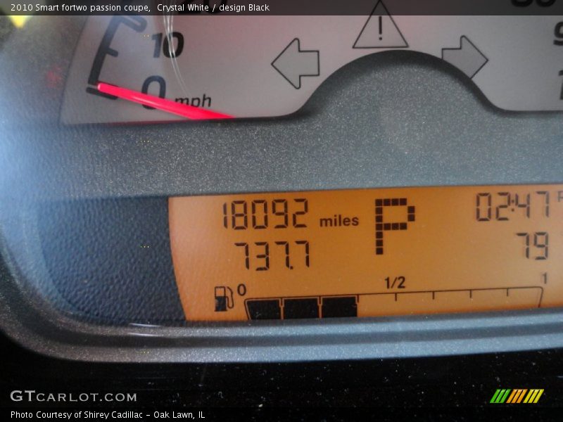 Crystal White / design Black 2010 Smart fortwo passion coupe