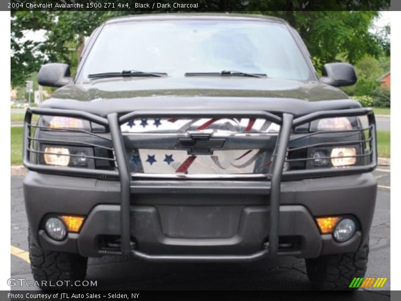 Black / Dark Charcoal 2004 Chevrolet Avalanche 1500 Z71 4x4