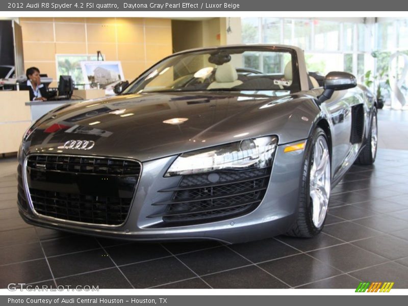 Daytona Gray Pearl Effect / Luxor Beige 2012 Audi R8 Spyder 4.2 FSI quattro