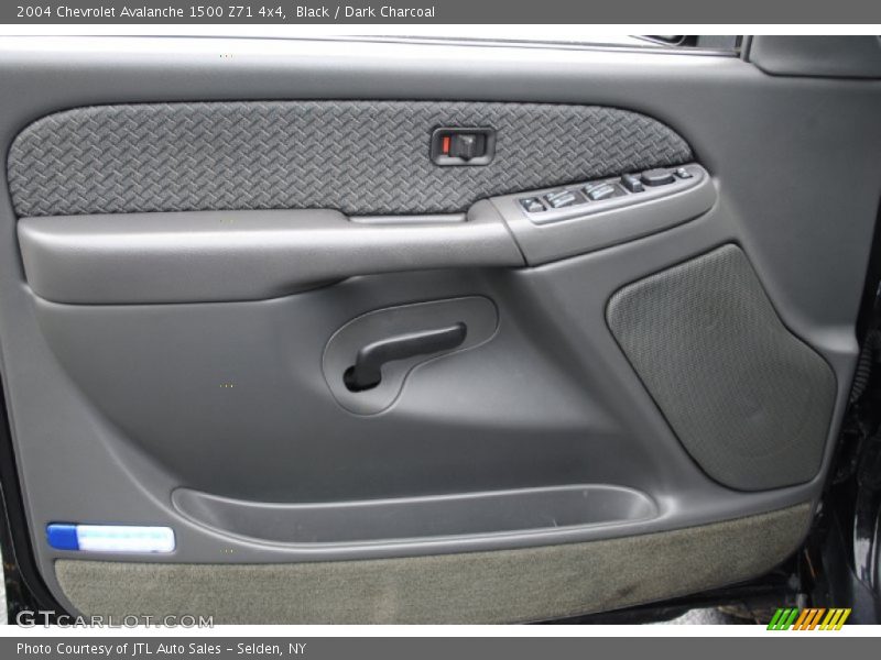 Black / Dark Charcoal 2004 Chevrolet Avalanche 1500 Z71 4x4