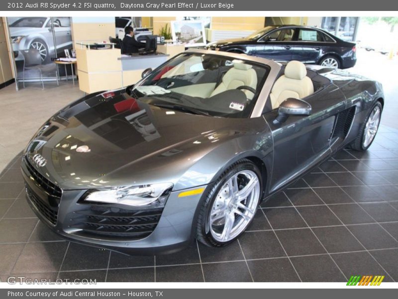 Daytona Gray Pearl Effect / Luxor Beige 2012 Audi R8 Spyder 4.2 FSI quattro