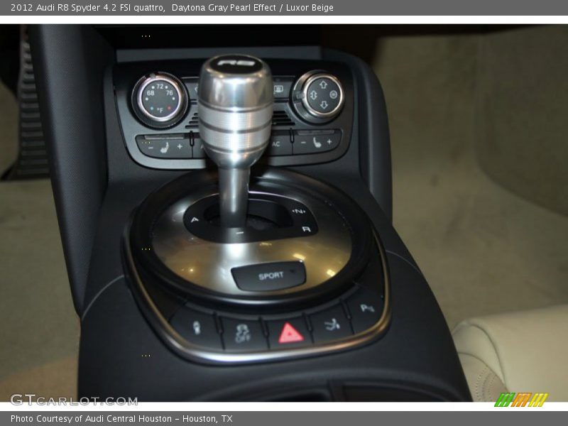  2012 R8 Spyder 4.2 FSI quattro 6 Speed R tronic Automatic Shifter