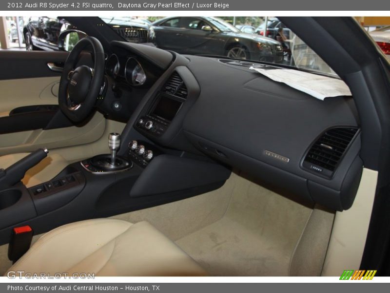 Daytona Gray Pearl Effect / Luxor Beige 2012 Audi R8 Spyder 4.2 FSI quattro