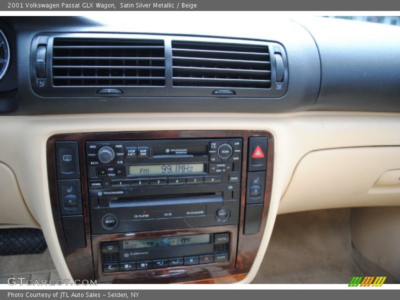 Satin Silver Metallic / Beige 2001 Volkswagen Passat GLX Wagon