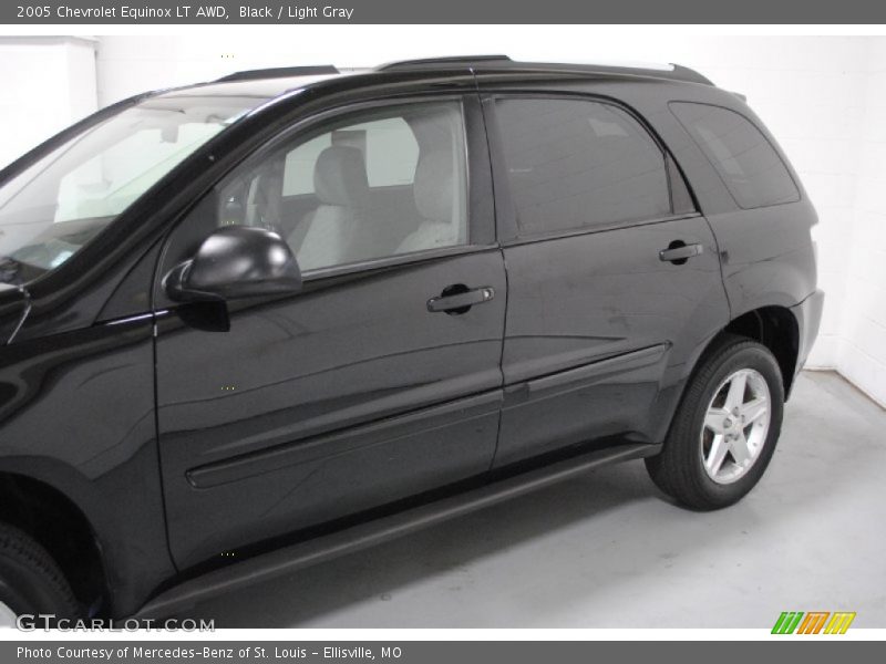 Black / Light Gray 2005 Chevrolet Equinox LT AWD