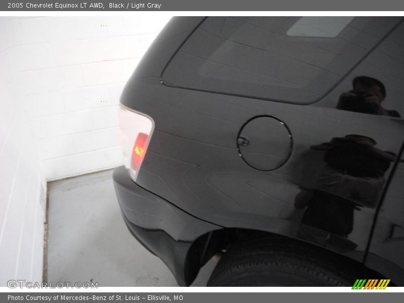 Black / Light Gray 2005 Chevrolet Equinox LT AWD