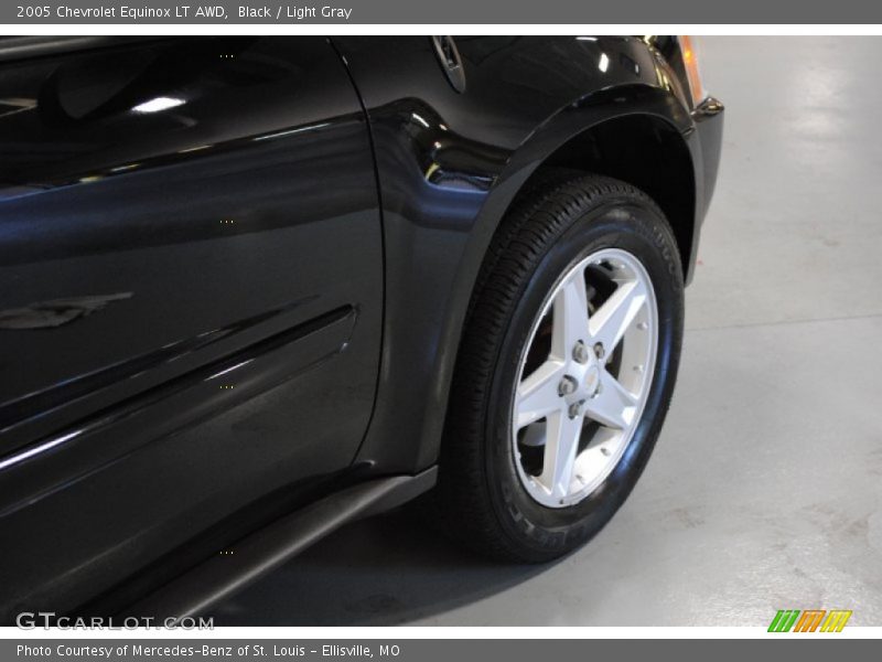 Black / Light Gray 2005 Chevrolet Equinox LT AWD