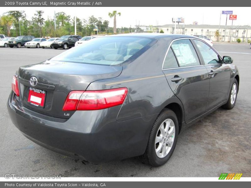 Magnetic Gray Metallic / Ash 2009 Toyota Camry LE
