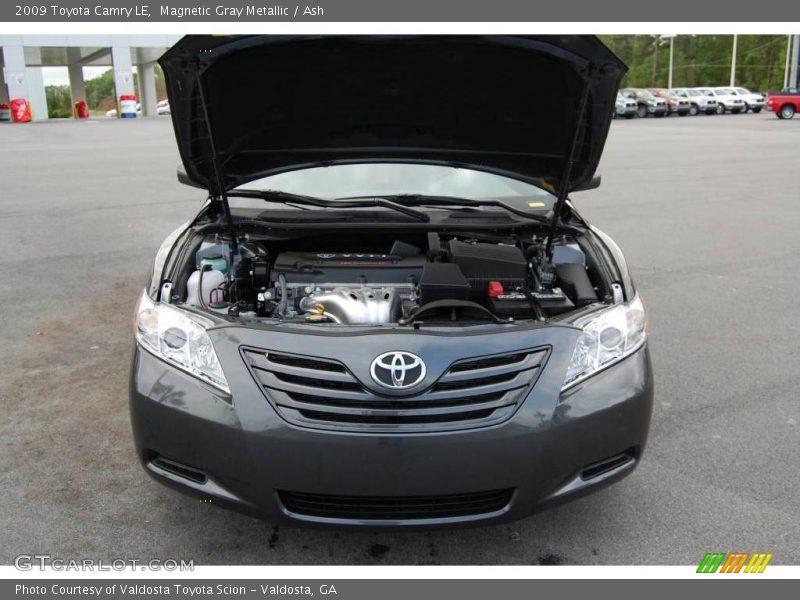 Magnetic Gray Metallic / Ash 2009 Toyota Camry LE